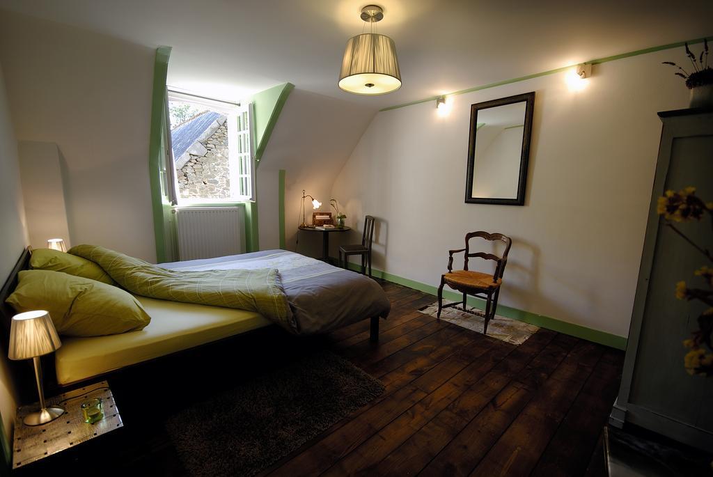 La Grande Sauvagere Bed & Breakfast Saint-Pierre-de-Plesguen Room photo